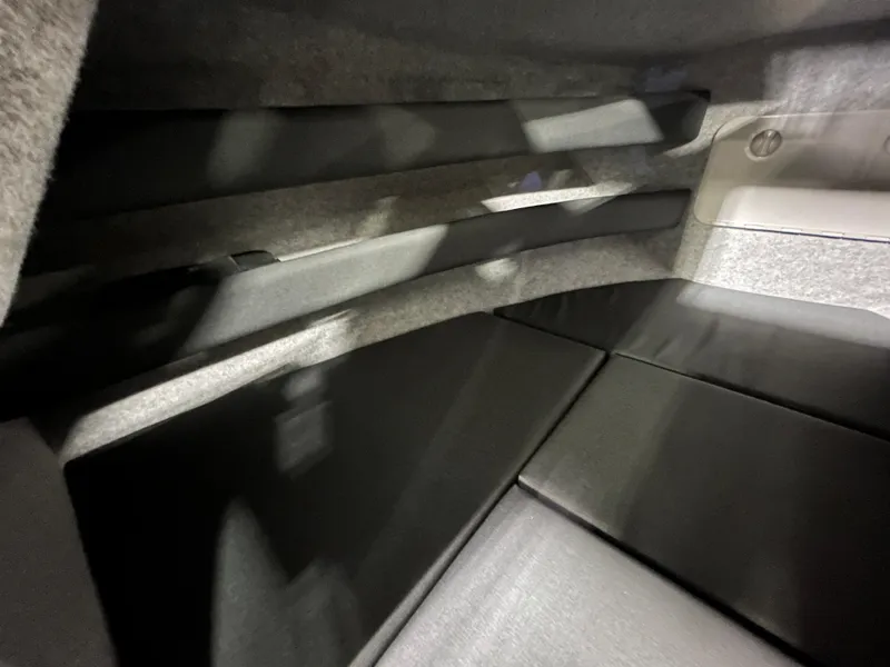 Slide: The Image of Port V-Berthb - 47