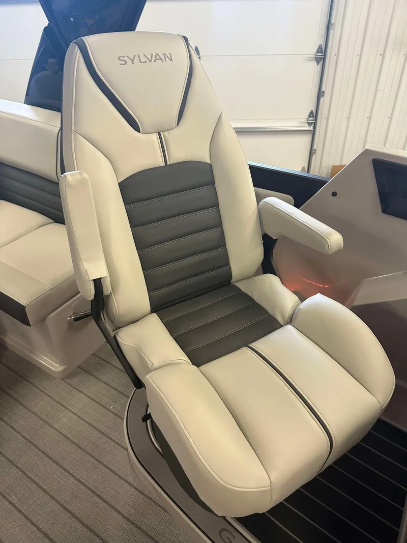 Slide: The Image of 2024 Sylvan G3 CLZ DC boat seat, luxurious design, gray and white upholstery. - 20