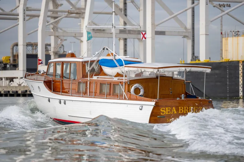 Slide: The Image of Stephens Brothers Bridgedeck Cruiser 1939 - 63