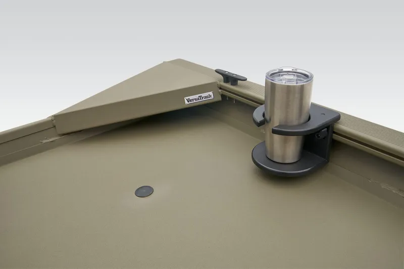 Slide: The Image of Tracker Grizzly 1860 CC 2024 - 25
