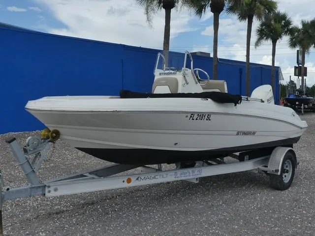 The Image of Stingray 186 CC 2019 - 1