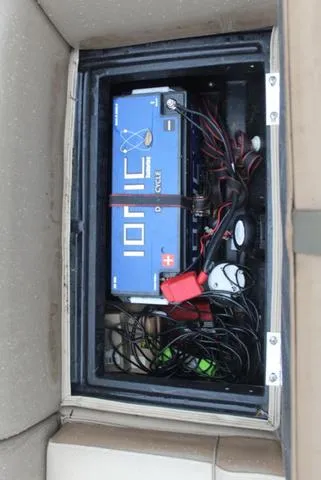 Slide: The Image of Battery compartment of 2022 Veranda VF25F2 with Ionic lithium battery and wiring. - 15