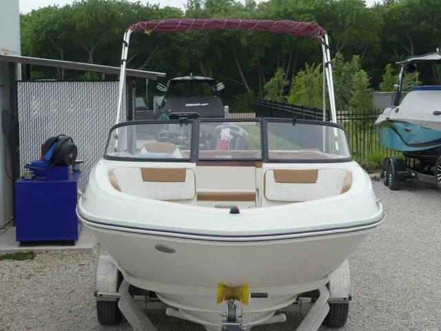 Slide: The Image of Bayliner VR5 Bowrider OB 2019 - 12