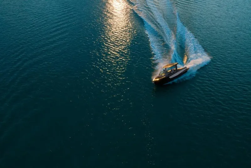 Slide: The Image of 2023-Aviara-AV32-MarineMax - 20