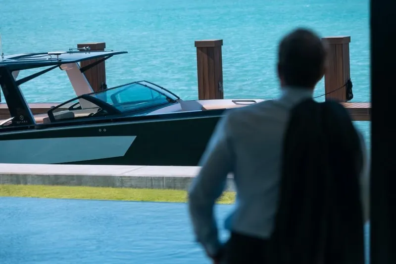 Slide: The Image of 2023-Aviara-AV32-MarineMax - 5