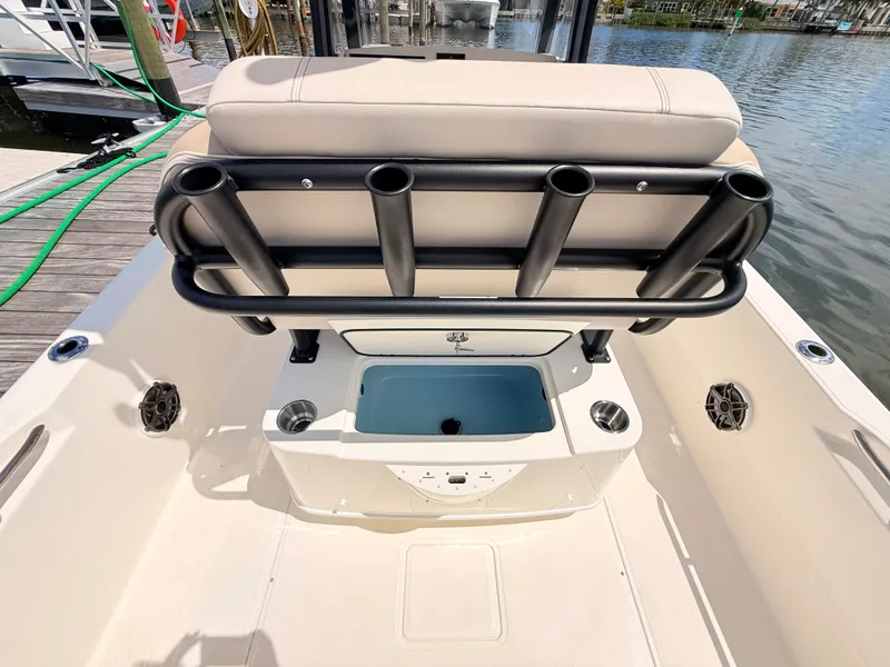 Slide: The Image of Boston Whaler 220 Dauntless 2027 - 23