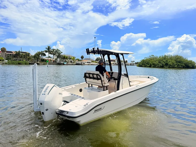 Slide: The Image of Boston Whaler 220 Dauntless 2027 - 13
