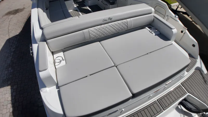 Slide: The Image of Sea Ray SDX 290 Outboard 2027 - 14