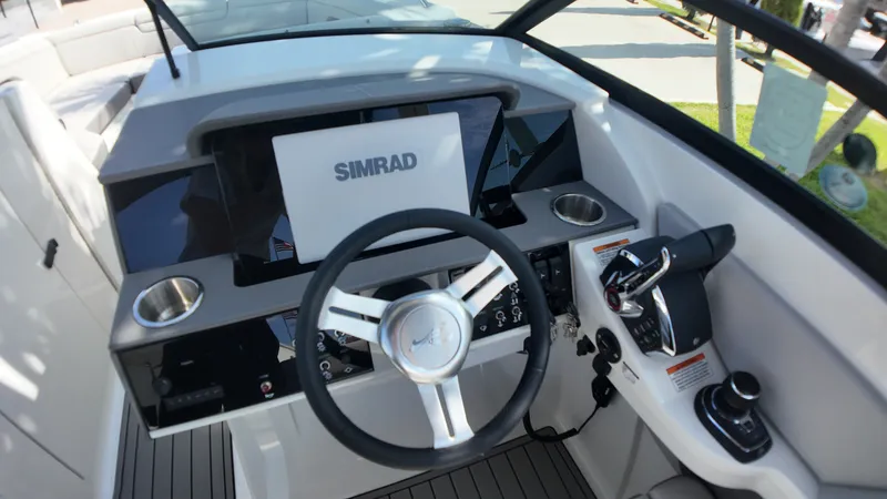 Slide: The Image of Sea Ray SDX 290 Outboard 2027 - 27