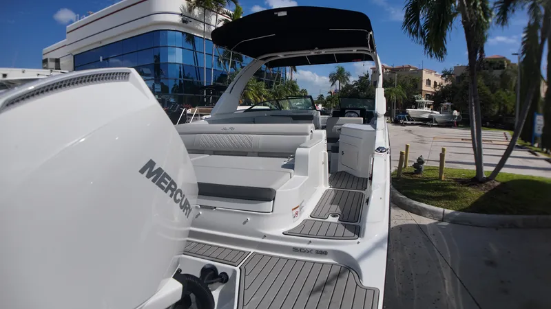 Slide: The Image of Sea Ray SDX 290 Outboard 2027 - 8
