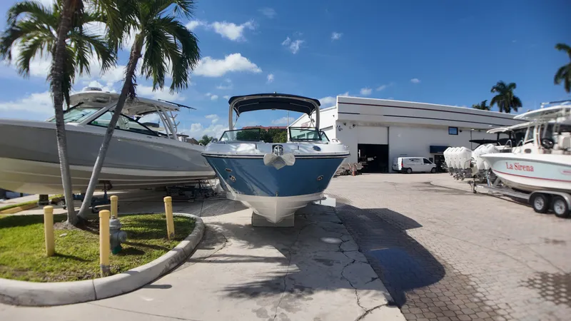 Slide: The Image of Sea Ray SDX 290 Outboard 2027 - 5