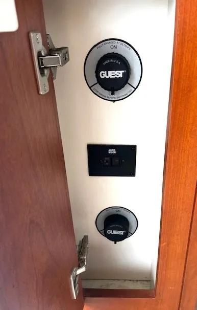 Slide: The Image of Silverton 34 Convertible 2004 - 50