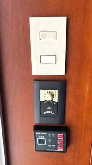 Slide: The Image of Silverton 34 Convertible 2004 - 51