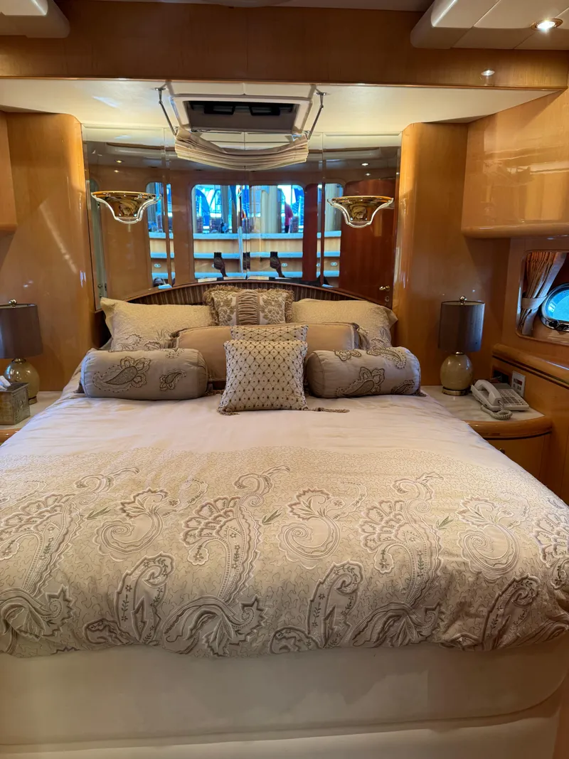 Slide: The Image of VIP Stateroom - 18