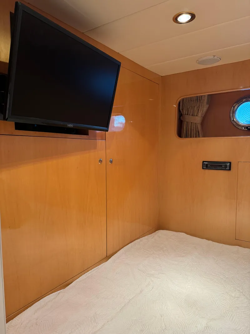 Slide: The Image of Guest Stateroom - 25