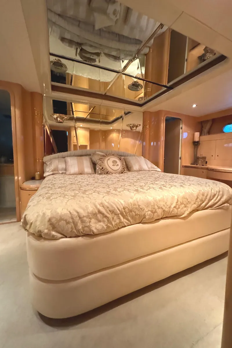 Slide: The Image of Master Stateroom - 30