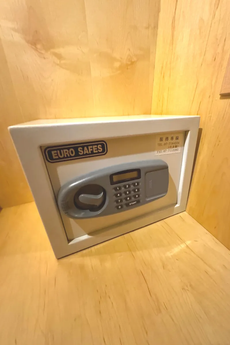 Slide: The Image of Master Stateroom Closet Safe - 36