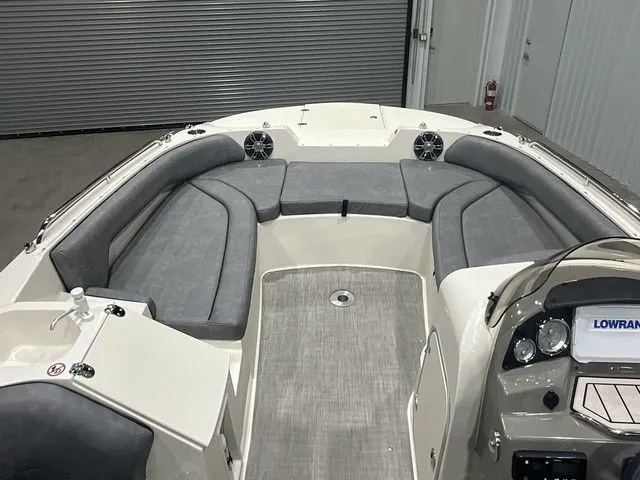 Slide: The Image of Stingray 192SC 2021 - 16