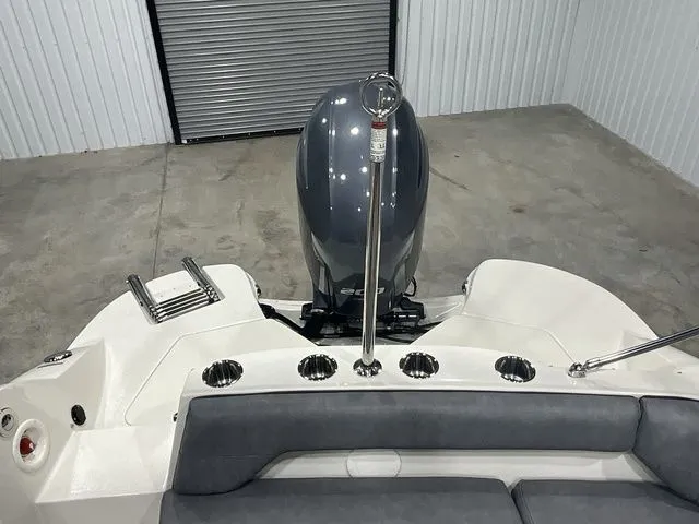 Slide: The Image of Stingray 192SC 2021 - 18