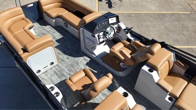 Slide: The Image of Crest Caribbean LX 230 SLRC CP3 2024 - 7