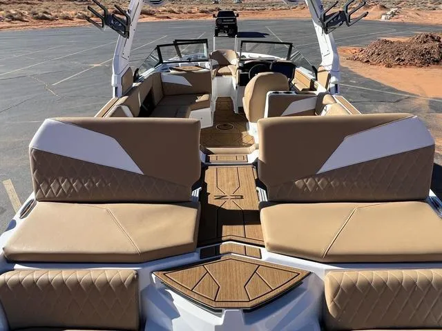 Slide: The Image of Tigé Z3 2024 - 21