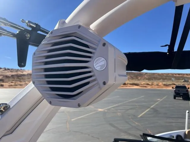 Slide: The Image of Tigé Z3 2024 - 22