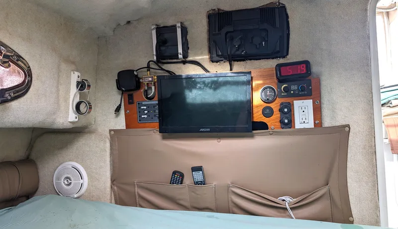 Slide: The Image of Glacier Bay 2670 Isle Runner 2008 - 51