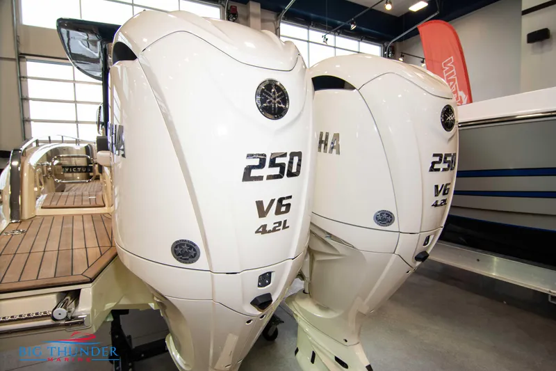 Slide: The Image of 2024 Invictus TT280S boat with twin Yamaha 250 V6 4.2L outboard engines. - 27