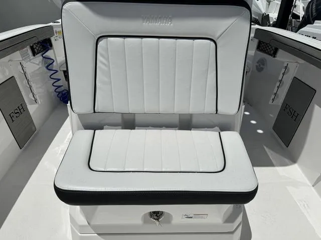 Slide: The Image of Yamaha 220 FSH Sport 2024 - 10