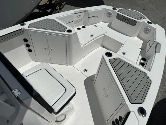 Slide: The Image of Yamaha 220 FSH Sport 2024 - 7