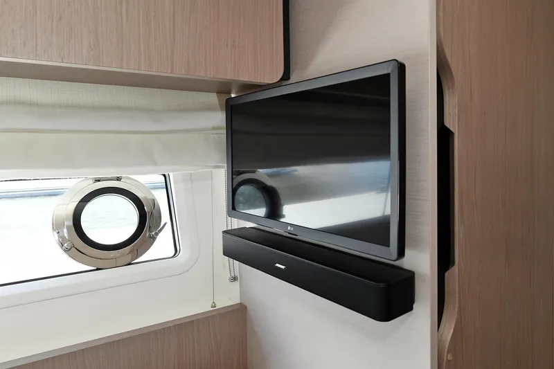 Slide: The Image of Azimut 72 FLY 2022 - 118