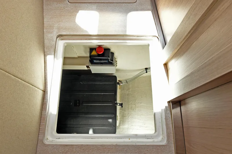 Slide: The Image of Azimut 72 FLY 2022 - 87