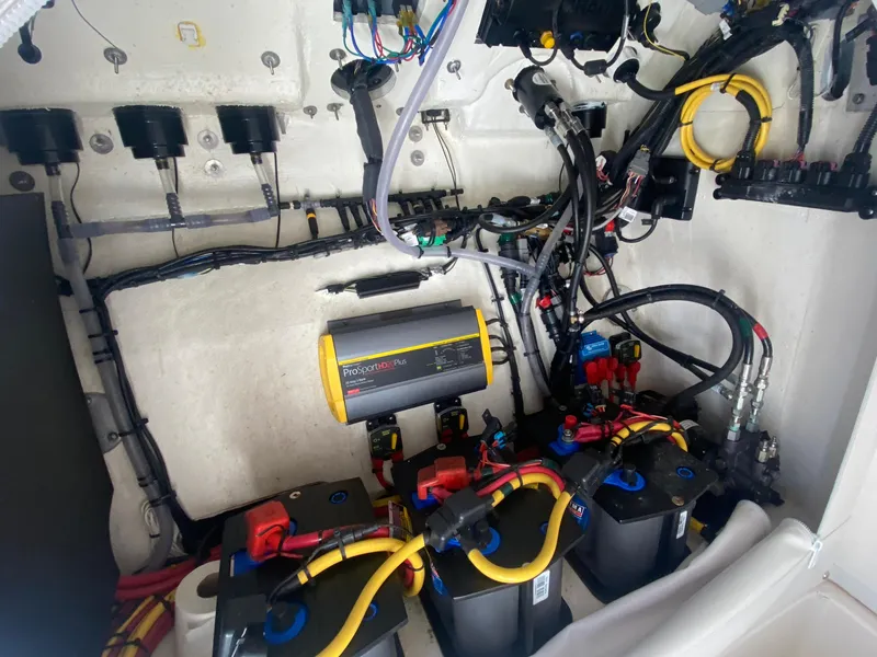 Slide: The Image of 2022 Fountain 34 Tournament Edition boat electrical system and battery setup. - 46