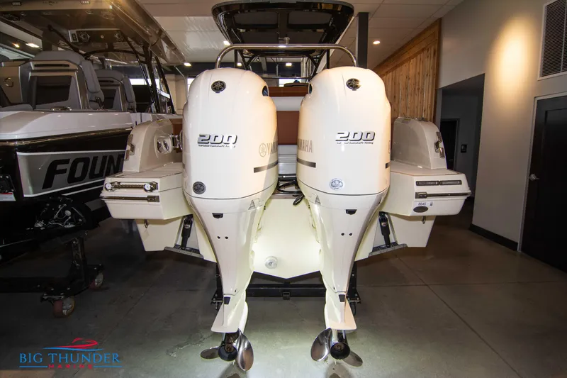 Slide: The Image of 2024 Capoforte FX270 with twin Yamaha 200 engines in showroom. - 13