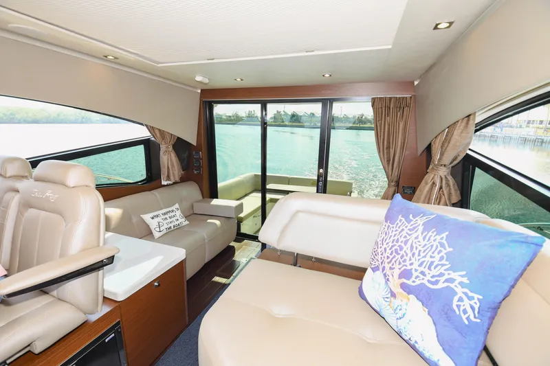 Slide: The Image of Sea Ray 470 Sundancer 2016 - 33