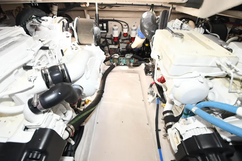 Slide: The Image of Sea Ray 470 Sundancer 2016 - 56
