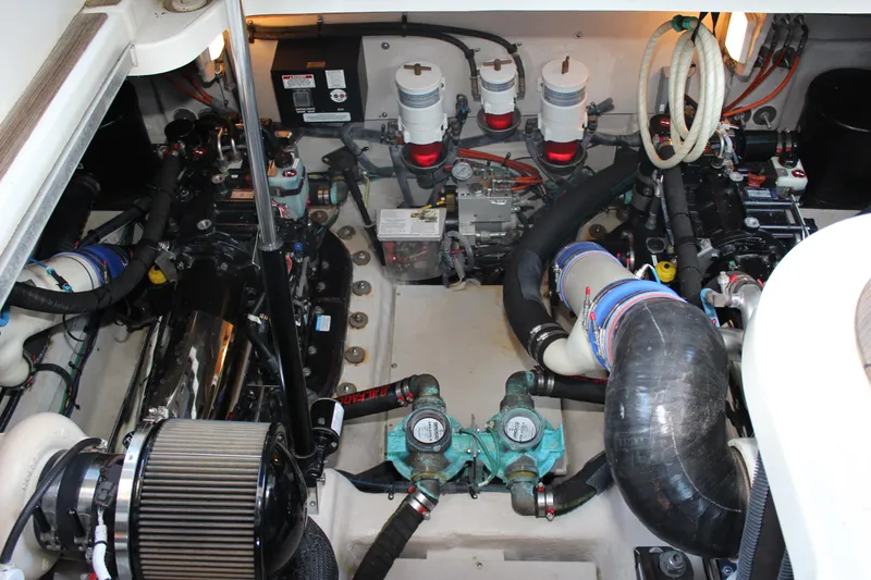 Slide: The Image of Sea Ray 470 Sundancer 2016 - 58