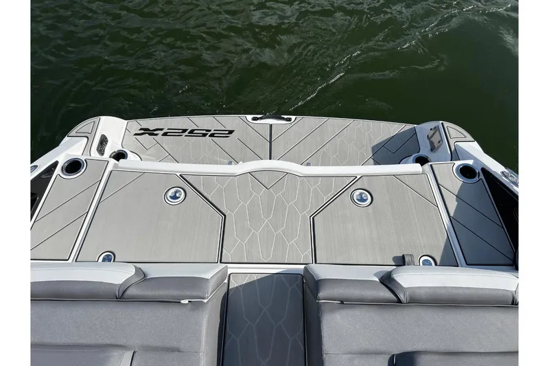 Slide: The Image of Yamaha 252XE 2024 - 13