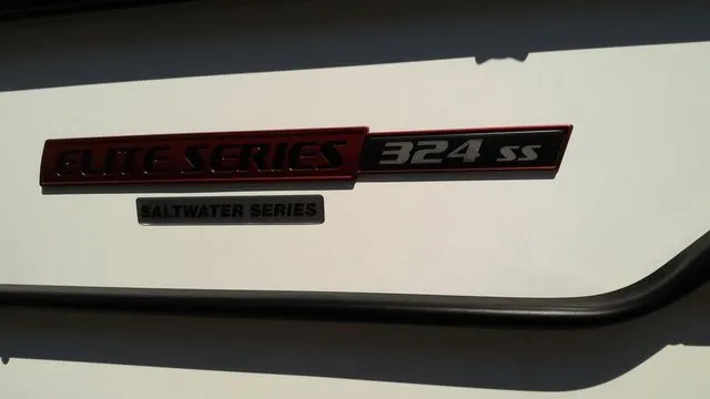 Slide: The Image of SunCatcher Elite 324SS 2023 - 2
