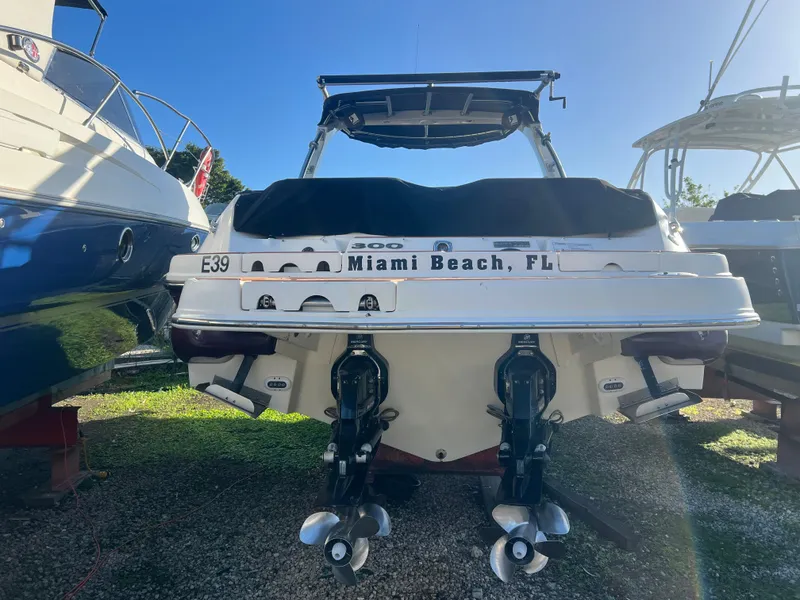 Slide: The Image of Sea Ray 300 SLX 2012 - 50