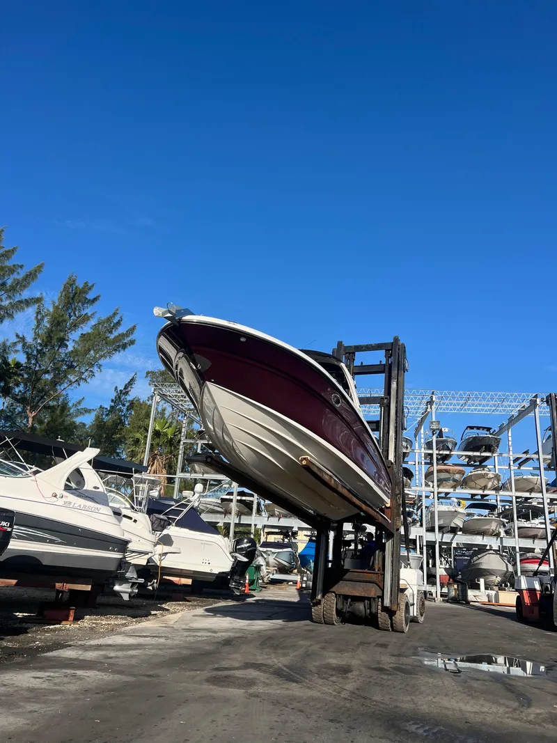 Slide: The Image of Sea Ray 300 SLX 2012 - 52