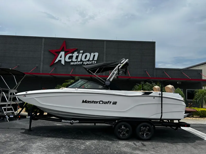 The Image of MasterCraft XT24 2023 - 1