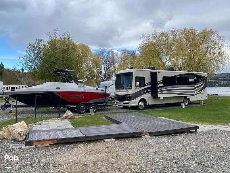 Slide: The Image of 2018 Malibu 23 LSV for sale in Belgrade, MT - 2