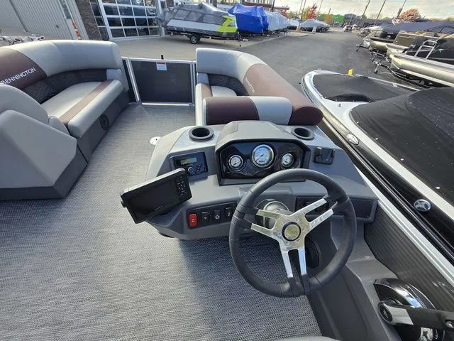 Slide: The Image of Bennington 20 SSB - Swingback - Pontoon 2024 - 9