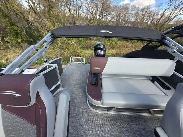 Slide: The Image of Bennington 20 SSB - Swingback - Pontoon 2024 - 10