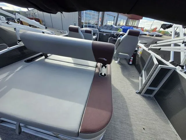 Slide: The Image of Bennington 20 SSB - Swingback - Pontoon 2024 - 11