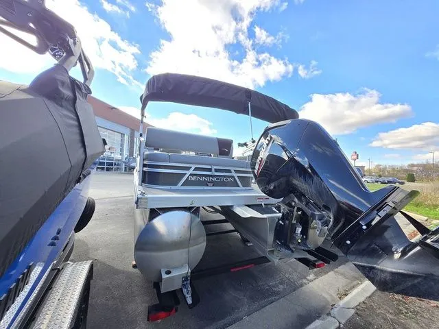 Slide: The Image of Bennington 20 SSB - Swingback - Pontoon 2024 - 4