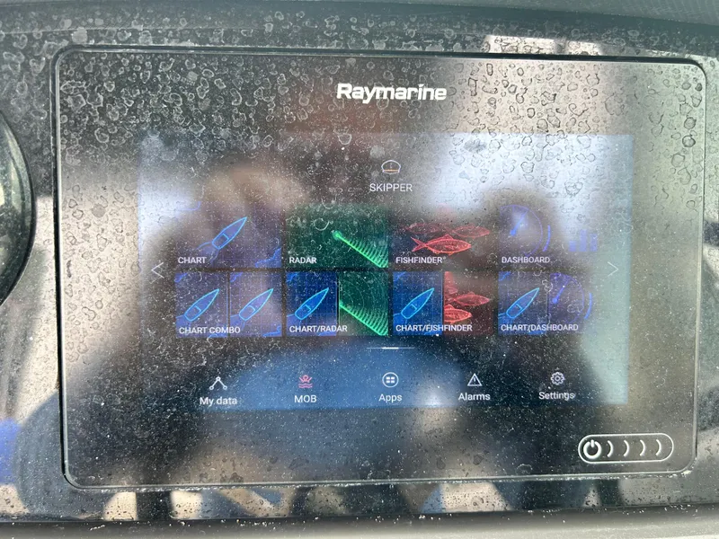 Slide: The Image of Raymarine navigation display on 2015 Sea Ray SDX 270 boat. - 27