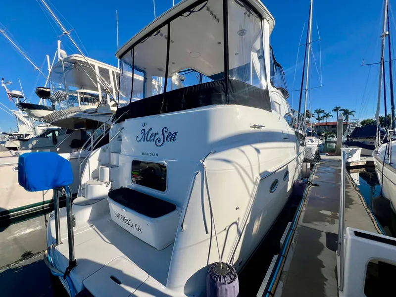 Slide: The Image of Meridian 408 Aft Cabin Motoryacht 2004 - 3