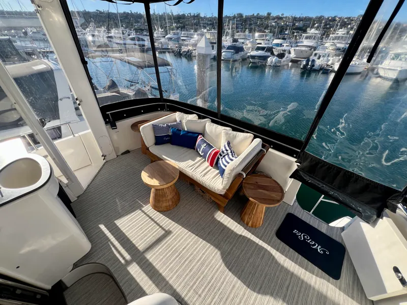 Slide: The Image of Meridian 408 Aft Cabin Motoryacht 2004 - 6